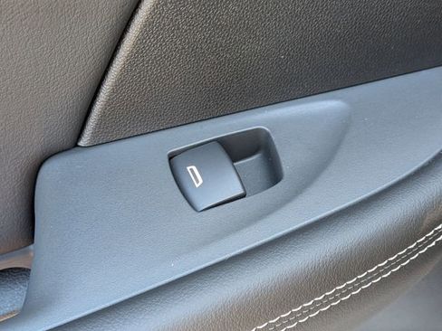 Used 2023 Buick Envision Essence FWD image 29