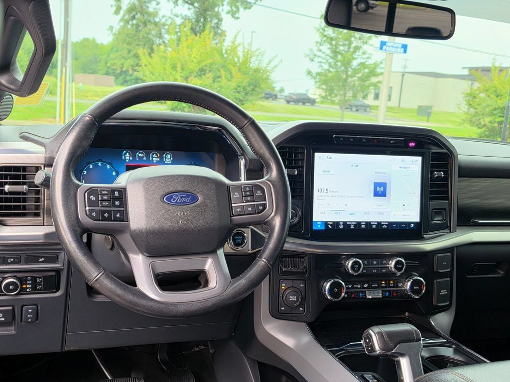 Used 2024 Ford F150 Lariat AWD/4WD image 36