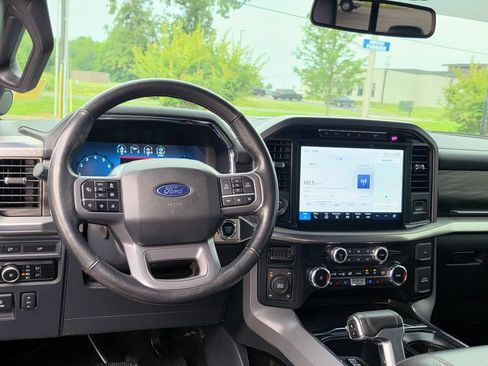 Used 2024 Ford F150 Lariat AWD/4WD image 36