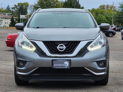 Used 2017 Nissan Murano SV image 2