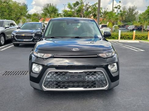 Used 2021 Kia Soul S FWD image 2