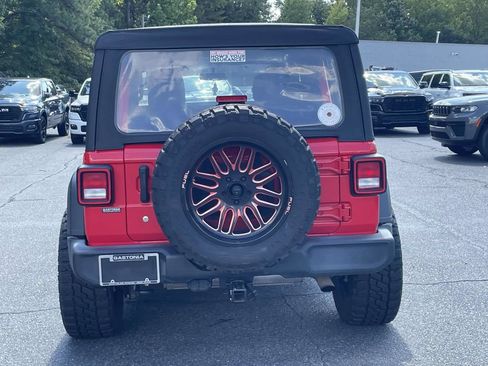 Used 2022 Jeep Wrangler Unlimited Sport AWD/4WD image 7