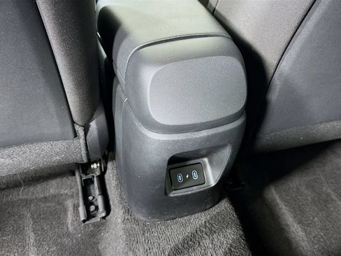 Used 2025 Hyundai Elantra Sport FWD image 25