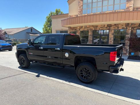 Used 2016 Chevrolet Silverado 2500 LT w/ Midnight Edition AWD/4WD image 27
