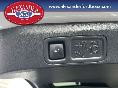 Used 2024 Ford Expedition Limited image 22