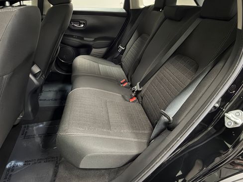 Used 2023 Honda HR-V LX image 36