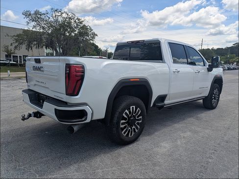 Used 2024 GMC Sierra 2500 Denali Ultimate AWD/4WD image 5