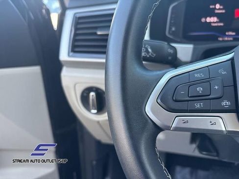 Used 2022 Volkswagen Atlas SE image 25