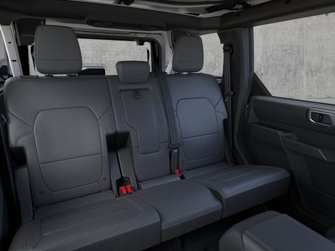 New 2026 Ford Bronco Outer Banks AWD/4WD image 11