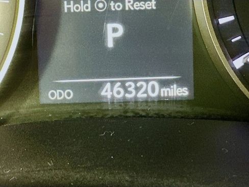 Used 2016 Lexus ES 350 w/ Luxury Package w/Wood Trim image 14