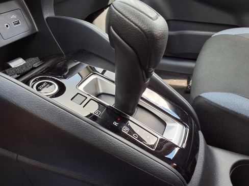 New 2025 Nissan Versa SV image 27