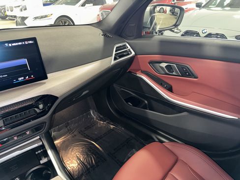 Certified 2025 BMW 330i Sedan image 30