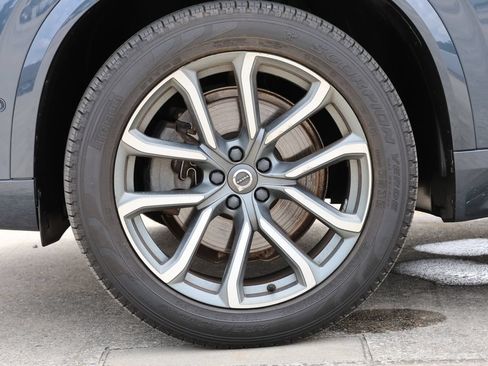 Used 2019 Volvo XC90 T6 Momentum w/ Advanced Package AWD/4WD image 9