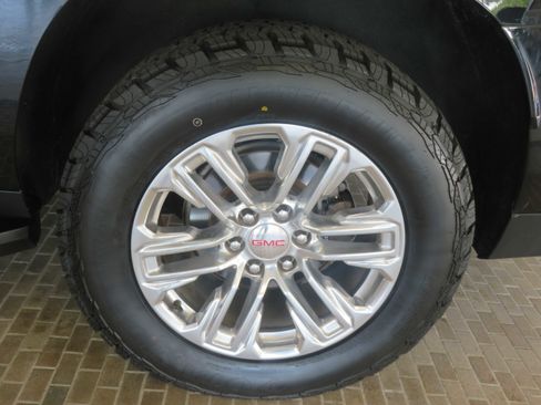 Used 2021 GMC Yukon XL SLT RWD image 9