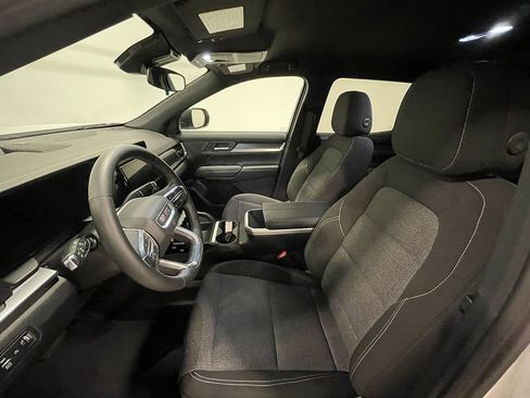 Used 2026 GMC Terrain Elevation image 3