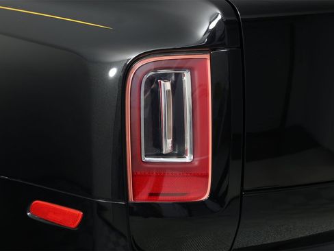 Certified 2023 Rolls-Royce Cullinan Black Badge w/ Driver's Package image 21