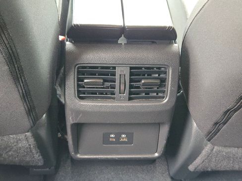 Used 2023 Nissan Rogue SV FWD image 23