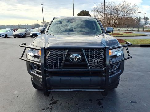 Used 2022 Toyota Tacoma SR image 8