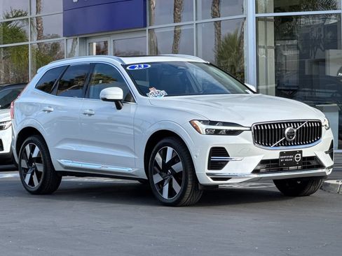 Certified 2023 Volvo XC60 T8 Plus AWD/4WD image 7