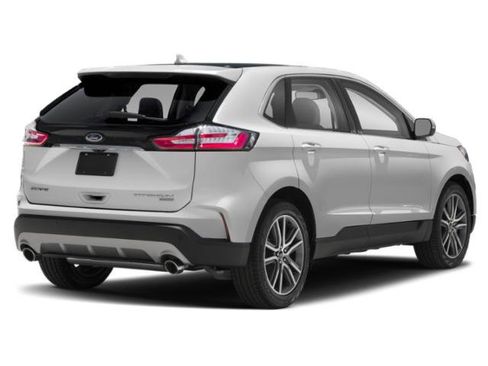 Used 2020 Ford Edge Titanium FWD image 2
