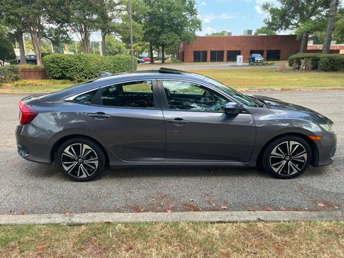 Used 2016 Honda Civic EX-T image 6
