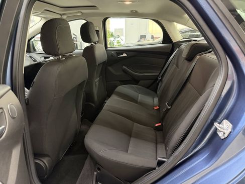 Used 2018 Ford Focus SEL w/ Cold Weather Package FWD image 13