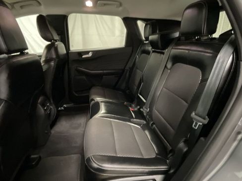 Used 2024 Ford Escape SE image 23