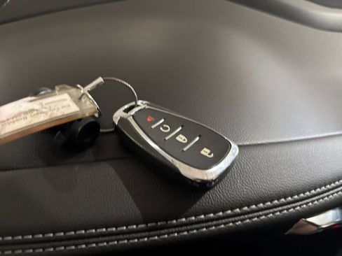 Used 2025 Chevrolet Blazer LT FWD image 21