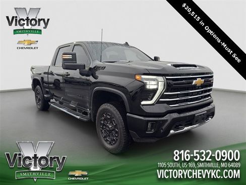 Used 2025 Chevrolet Silverado 2500 LTZ w/ Z71 Chrome Sport Edition image 8