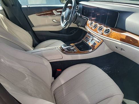 Used 2020 Mercedes-Benz E 450 4MATIC Wagon image 12