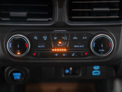 Certified 2024 Ford Maverick Lariat image 28