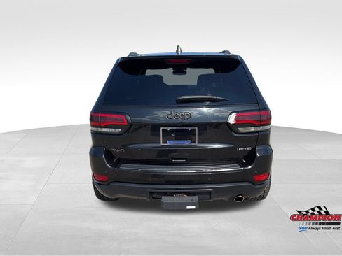 Used 2015 Jeep Grand Cherokee Limited w/ Trailer Tow Group IV AWD/4WD image 11