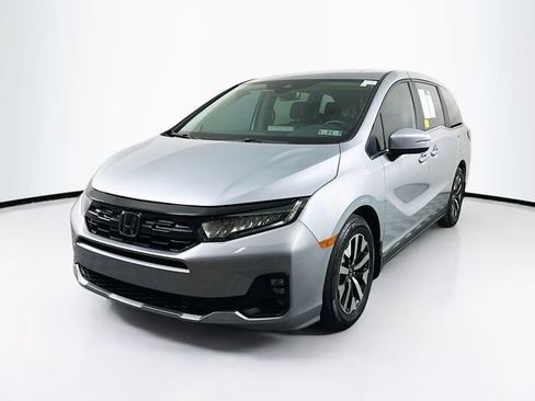 Used 2025 Honda Odyssey EX-L image 3