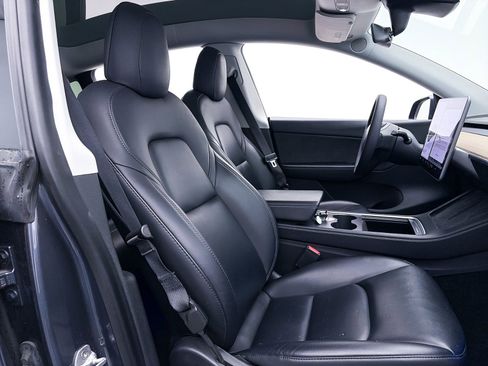 Used 2021 Tesla Model Y Performance image 30