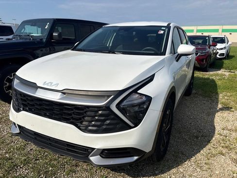Certified 2023 Kia Sportage LX AWD/4WD image 5