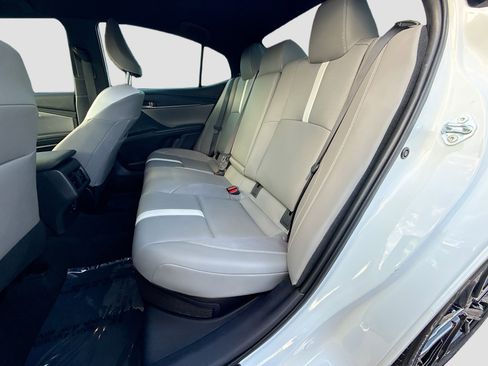 Used 2025 Toyota Camry SE FWD image 20