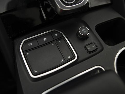 Used 2022 Acura MDX SH-AWD w/ Technology Package image 12