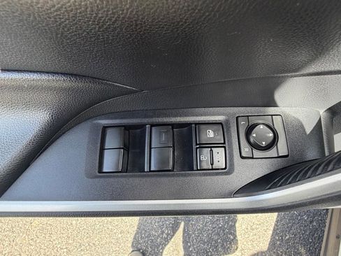 Used 2021 Toyota RAV4 LE w/ Carpet Mat Package (TMS) image 21