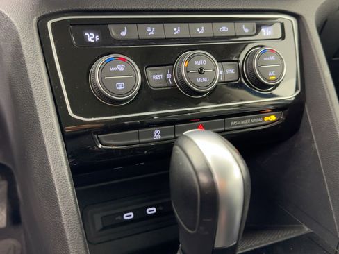 Used 2022 Volkswagen Atlas SEL image 19