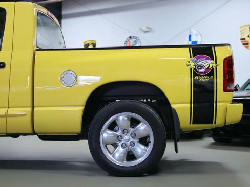 Used 2005 Dodge Ram 1500 Truck SLT w/ Rumblebee Group image 21