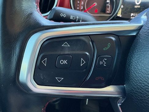 Used 2021 Jeep Gladiator Rubicon w/ Cold Weather Group AWD/4WD image 19