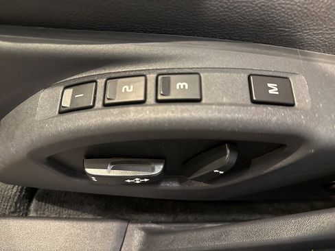 Used 2018 Volvo S60 T5 Dynamic w/ Vision Package image 25