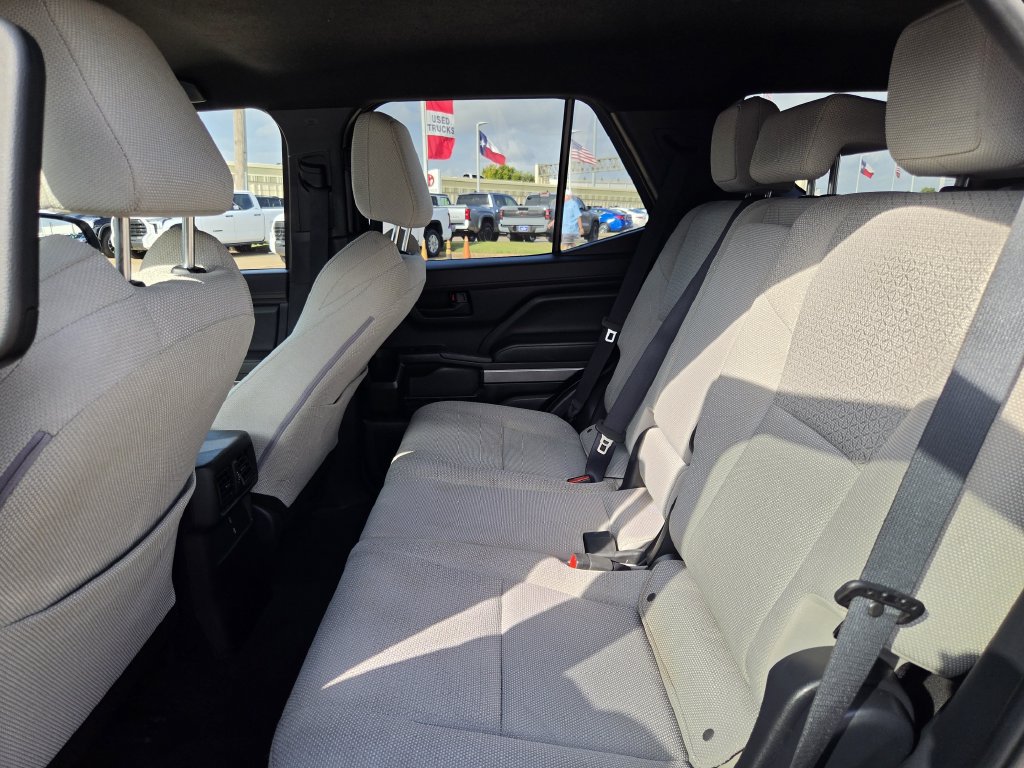 Used 2025 Toyota 4Runner 4WD image 27