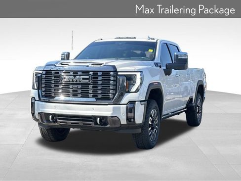 Used 2024 GMC Sierra 2500 Denali Ultimate w/ Max Trailering Package AWD/4WD image 9