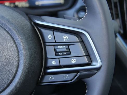 Used 2025 Subaru Forester Limited AWD/4WD image 22