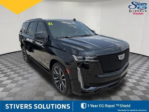 Used 2021 Cadillac Escalade Sport w/ Driver Assist Tech Package AWD/4WD image 3