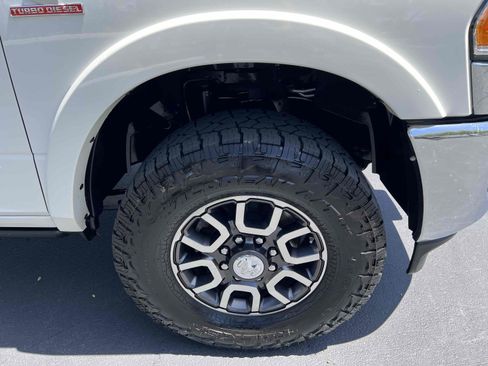 Used 2022 RAM 2500 Limited AWD/4WD image 77