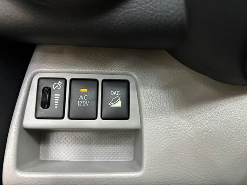 Used 2009 Toyota RAV4 Limited image 18