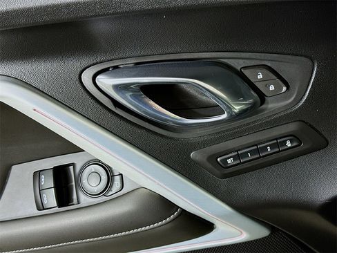 Used 2020 Chevrolet Camaro SS image 22