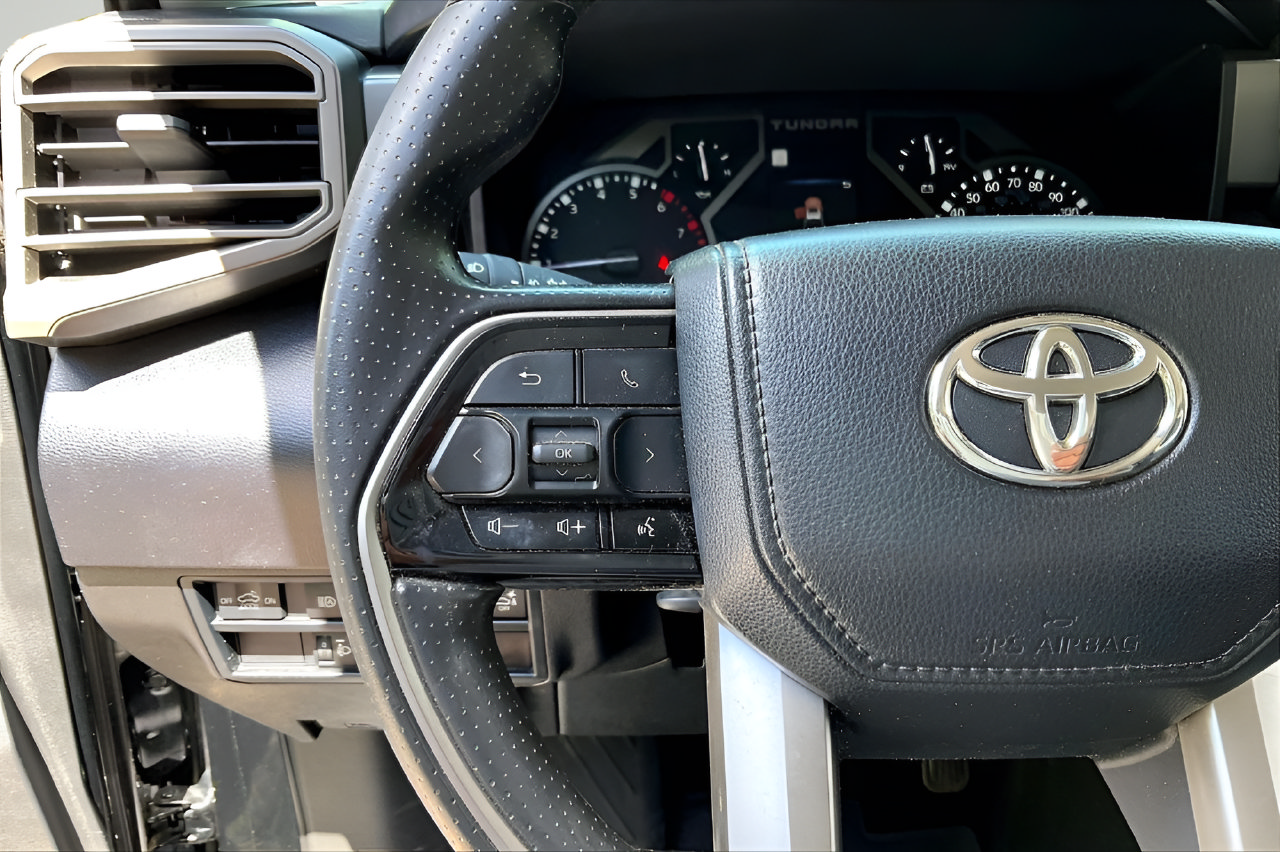 Used 2024 Toyota Tundra SR5 w/ SR5 Convenience Package AWD/4WD image 10